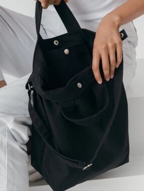 Baggu Duck Bag in Black